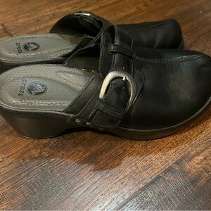 CROCS Women's Black Leather Mules
